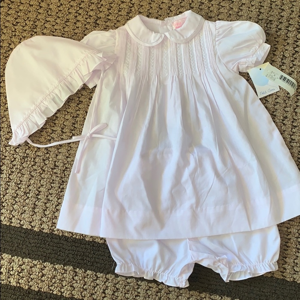 Baby girls dress w/ hat and bloomers